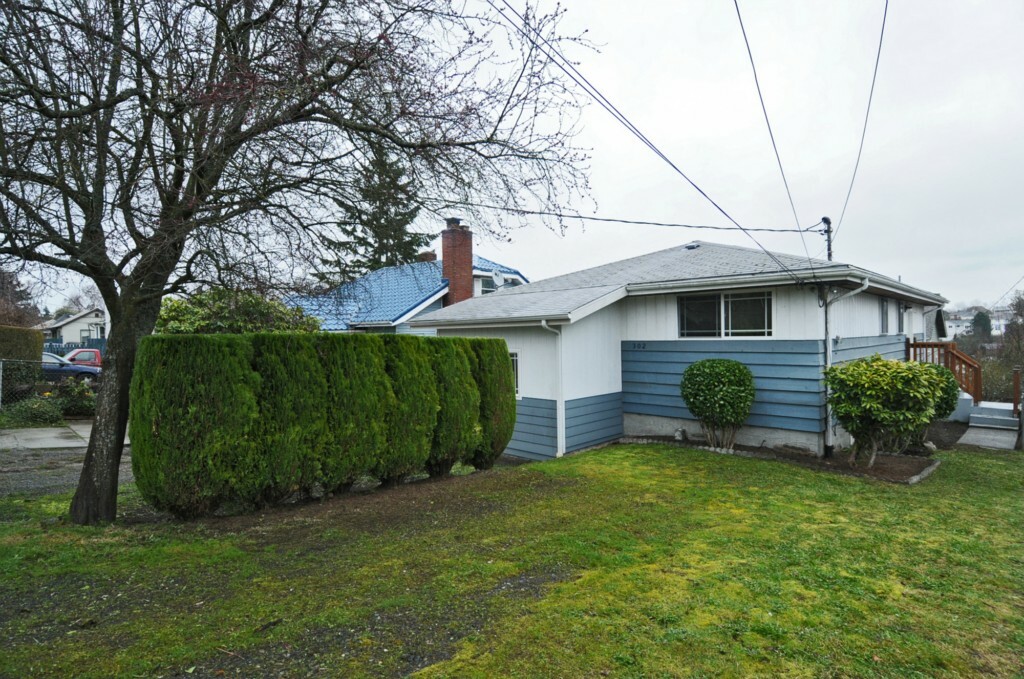 Property Photo:  5302 21st Ave SW  WA 98106 