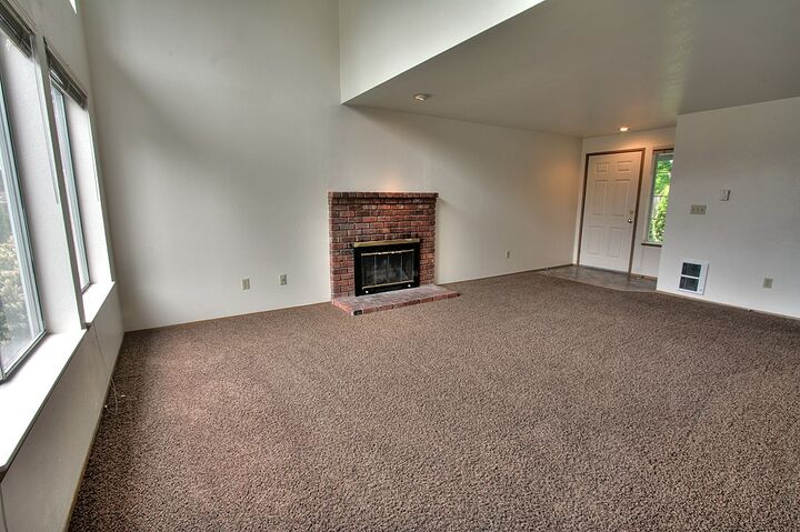 Property Photo: 11525 Meridian Ave S A B WA 98208