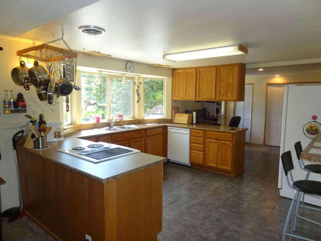 Property Photo:  3213 240th St SE  WA 98021 