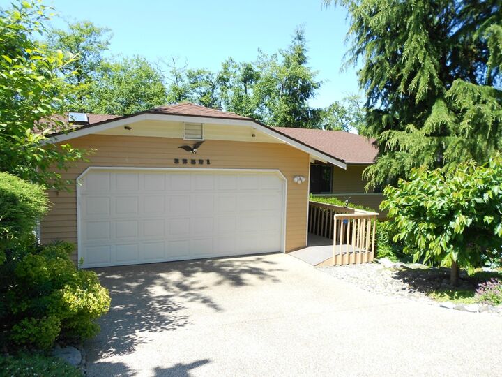 32521 6th Ave SW  Federal Way WA 98023 photo