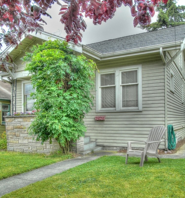 Property Photo:  6519 9th Ave NW  WA 98117 