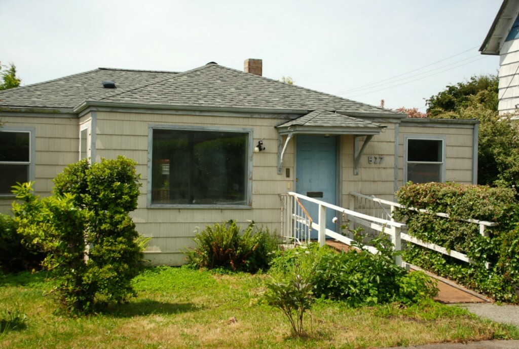 Property Photo:  527 Calhoun St  WA 98368 