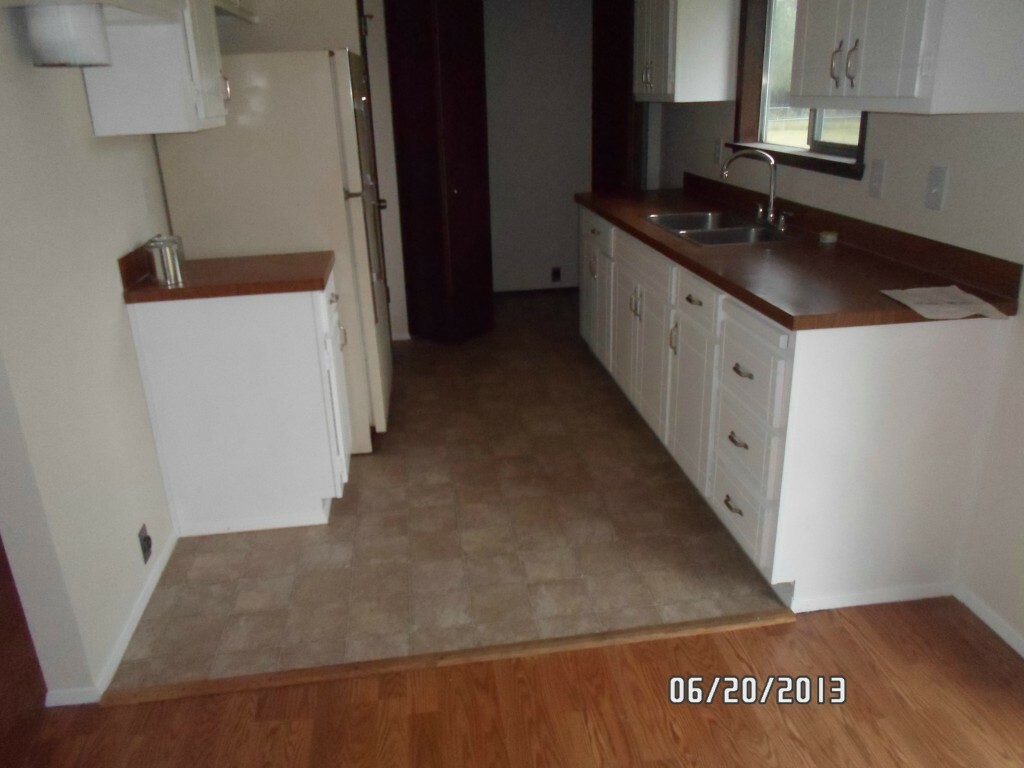 Property Photo:  324 NE Ernst St  WA 98277 