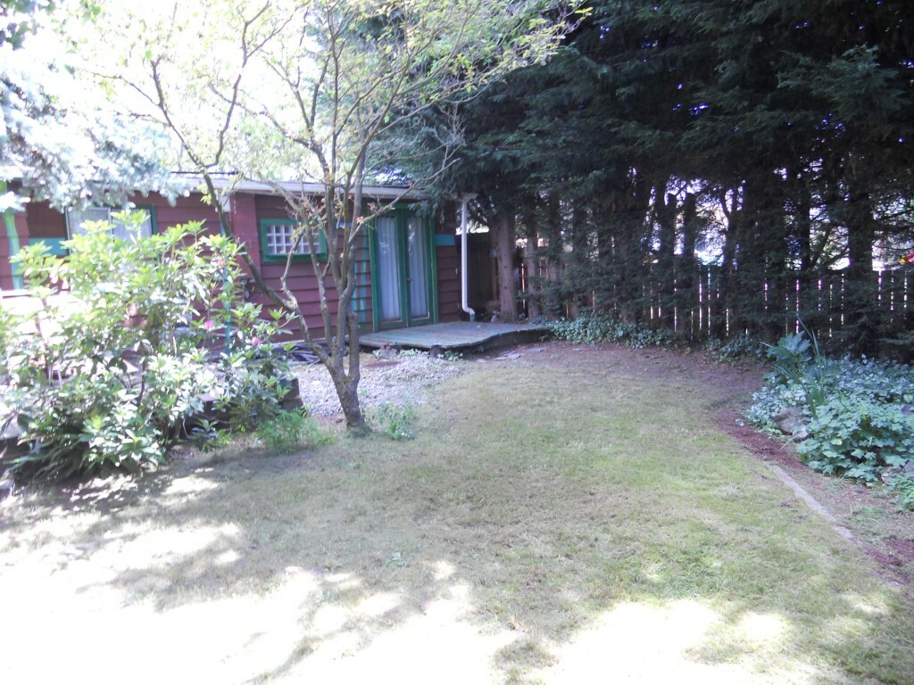 Property Photo:  3219 21st Ave S  WA 98144 