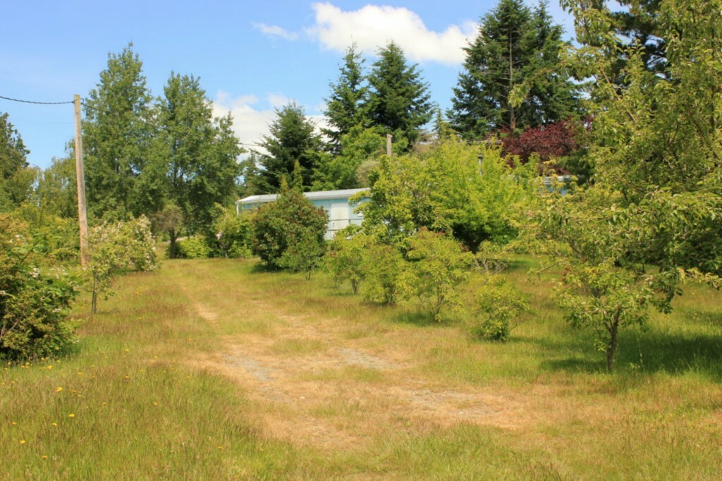 Property Photo:  1093 S West Camano Dr  WA 98282 