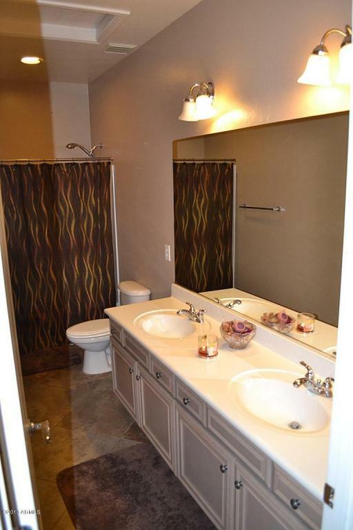 Property Photo:  2651 E Yellowstone Place  AZ 85249 