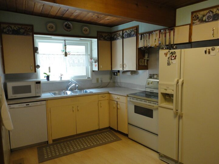 Property Photo:  721 SE Cole Rd  WA 98584 