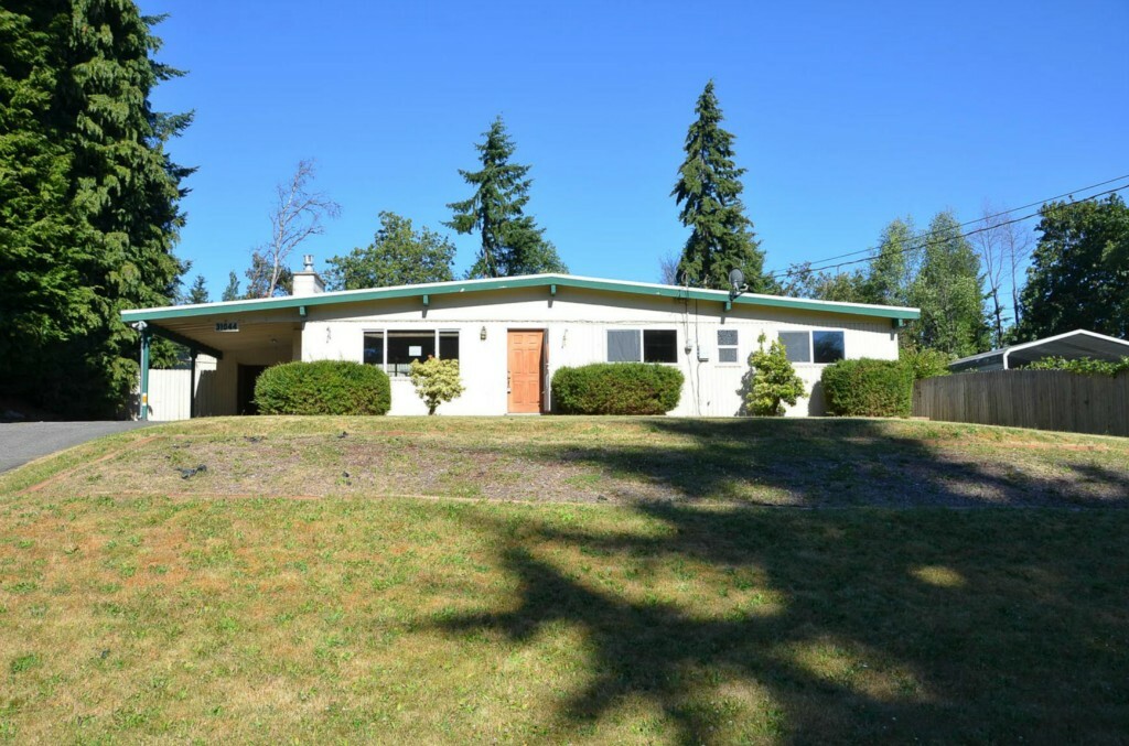 Property Photo:  31044 10th Ave SW  WA 98023 