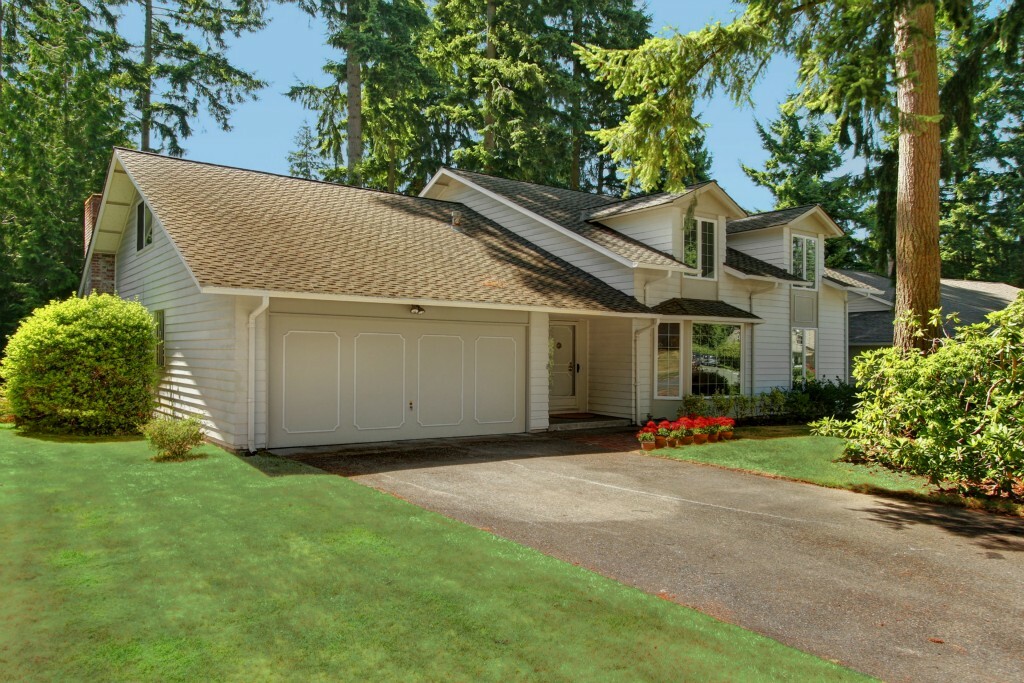Property Photo: 14323 118 Ave NE WA 98034