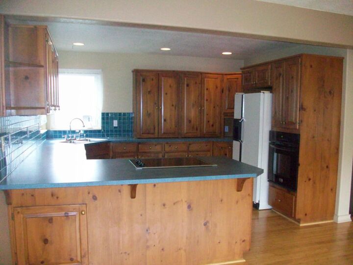 Property Photo:  907 N Broadway St  WA 98223 