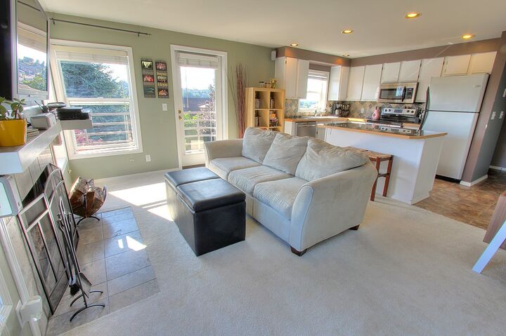 Property Photo:  3216 14th Ave W 208  WA 98119 