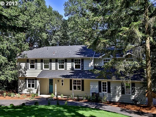 Property Photo:  11740 SW Breyman Ave  OR 97219 