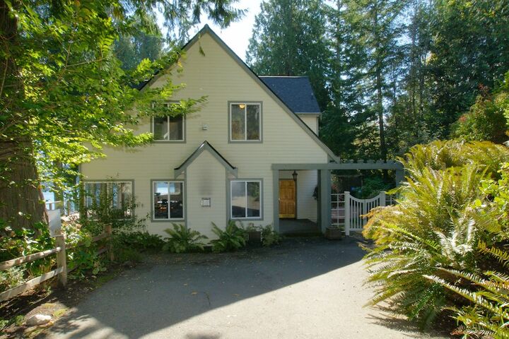 Property Photo: 791 E Stadium Beach Rd W WA 98546