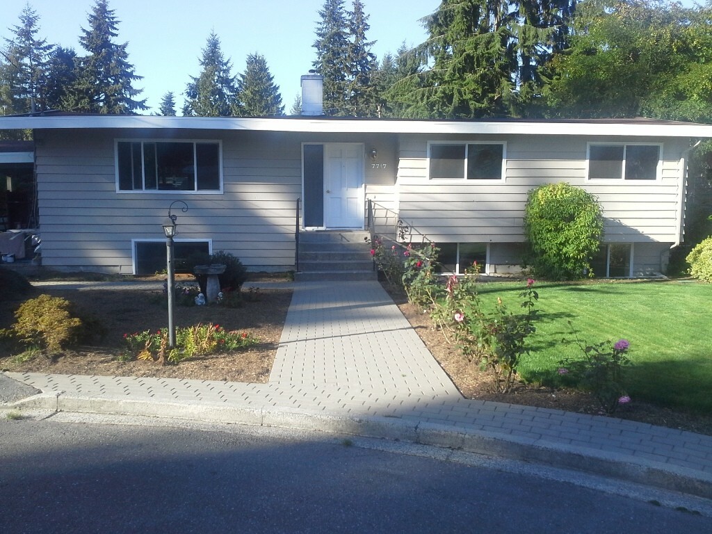 Property Photo:  7717 205th Place SW  WA 98026 