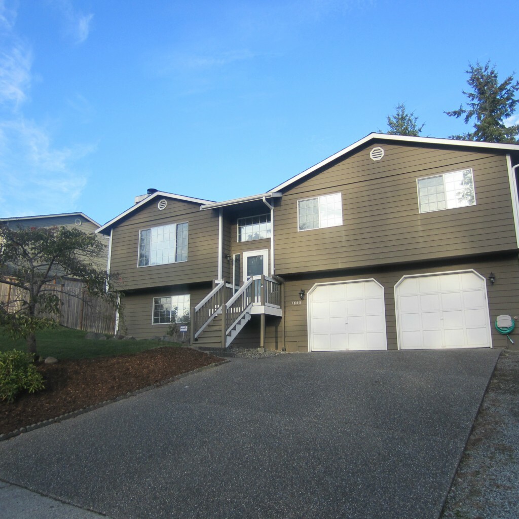 Property Photo:  1803 89th Dr SE  WA 98258 