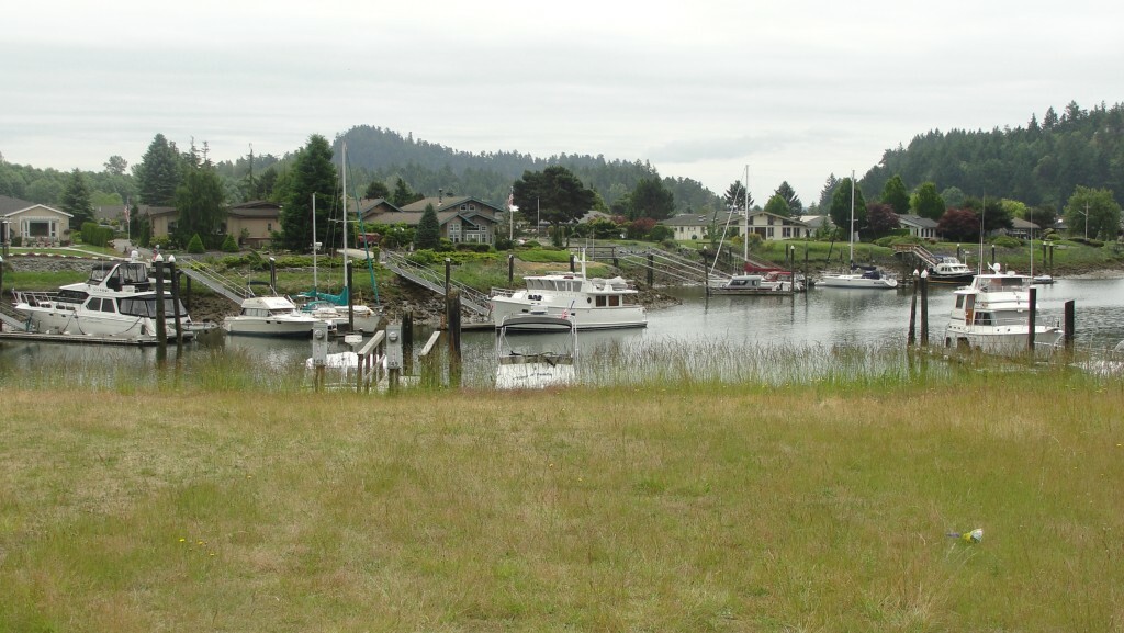 Property Photo:  148 Swinomish Dr  WA 98257 