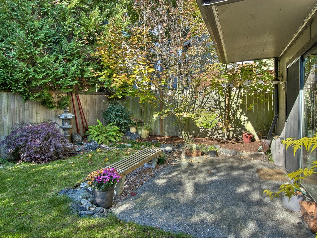 Property Photo:  3617 Greenwood Ave N  WA 98103 