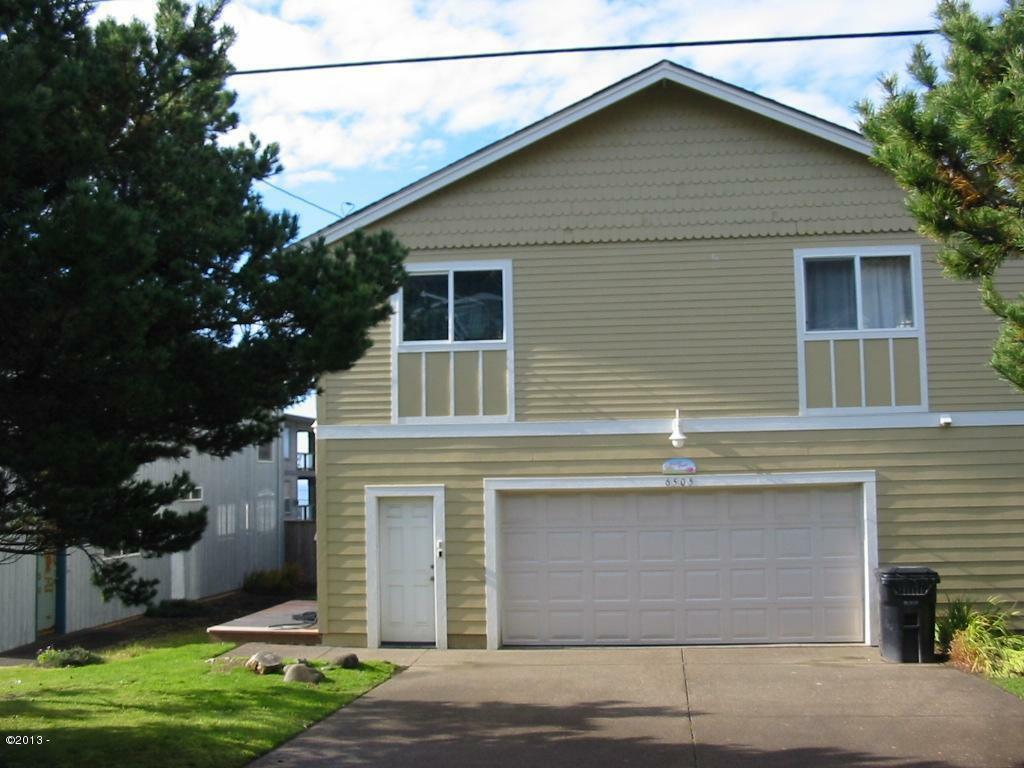 Property Photo: 6505 NE Mast Avenue OR 97367