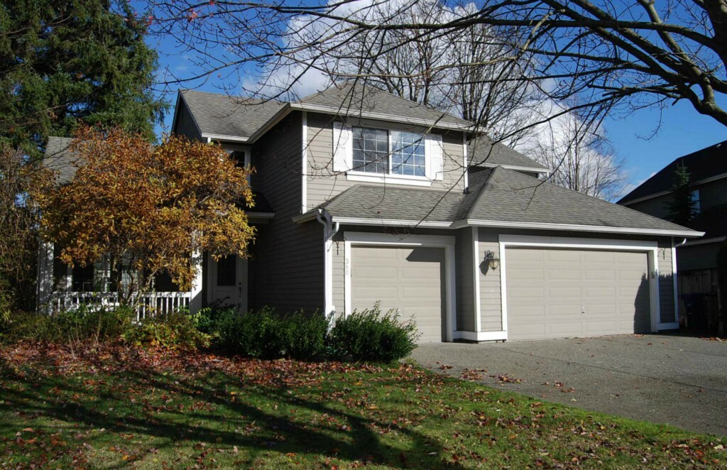 Property Photo: 360 10th Place SE WA 98045
