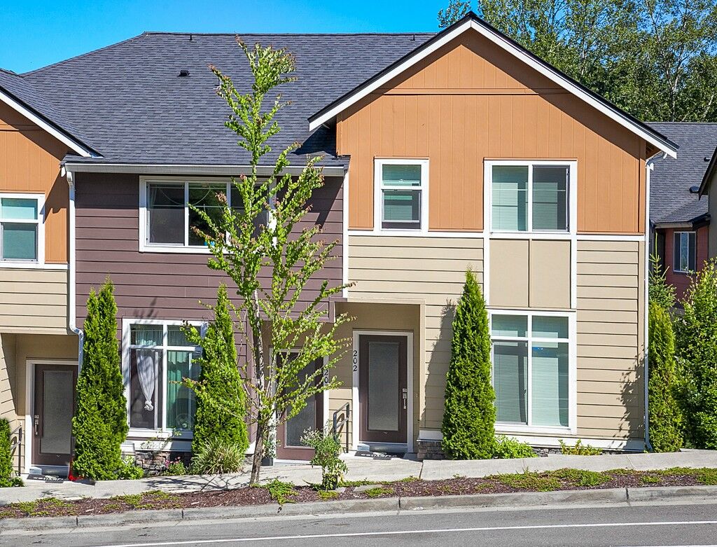 Property Photo:  204  Shangrila Way NW  WA 98027 