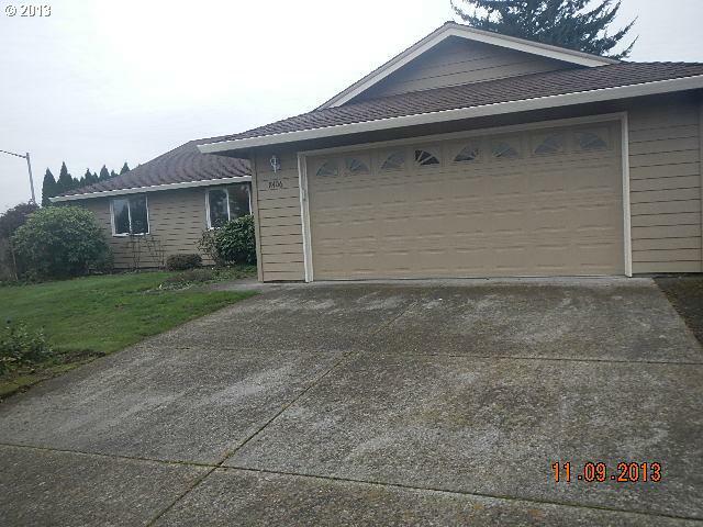 Property Photo:  8406 NE 105th Ave  WA 98662 