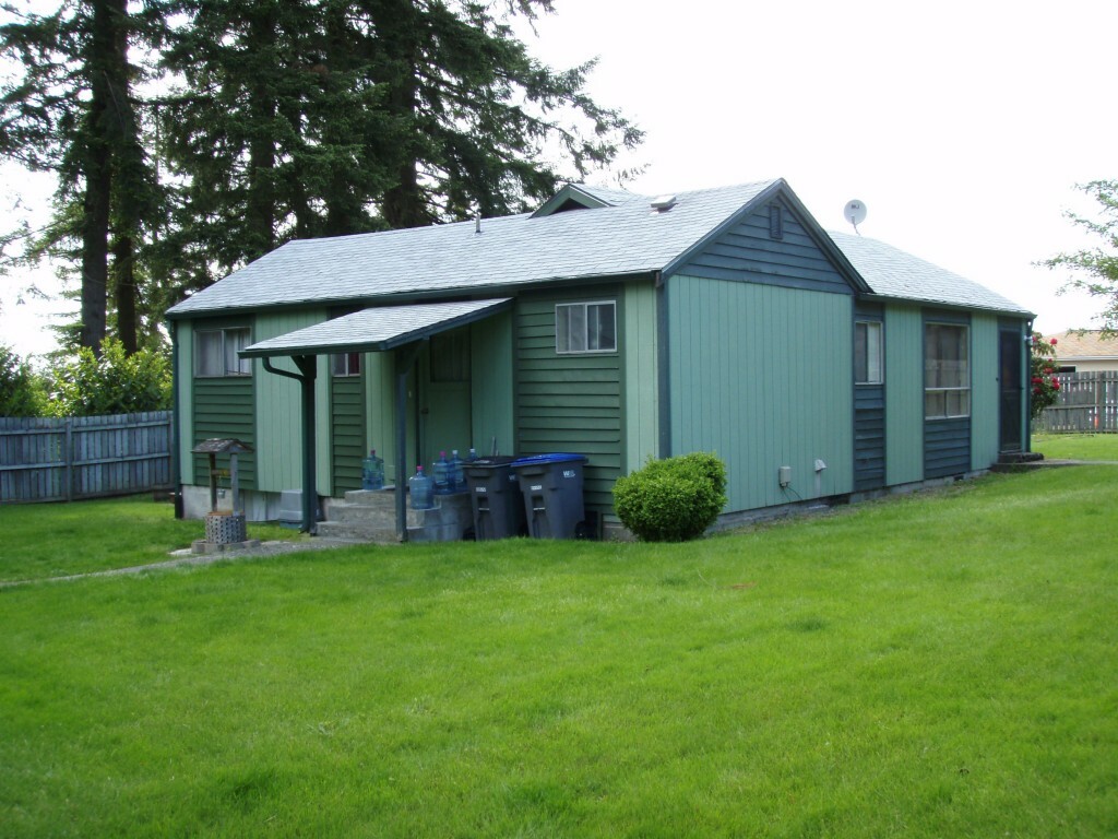 Property Photo:  802 Baby Doll Rd SE  WA 98366 