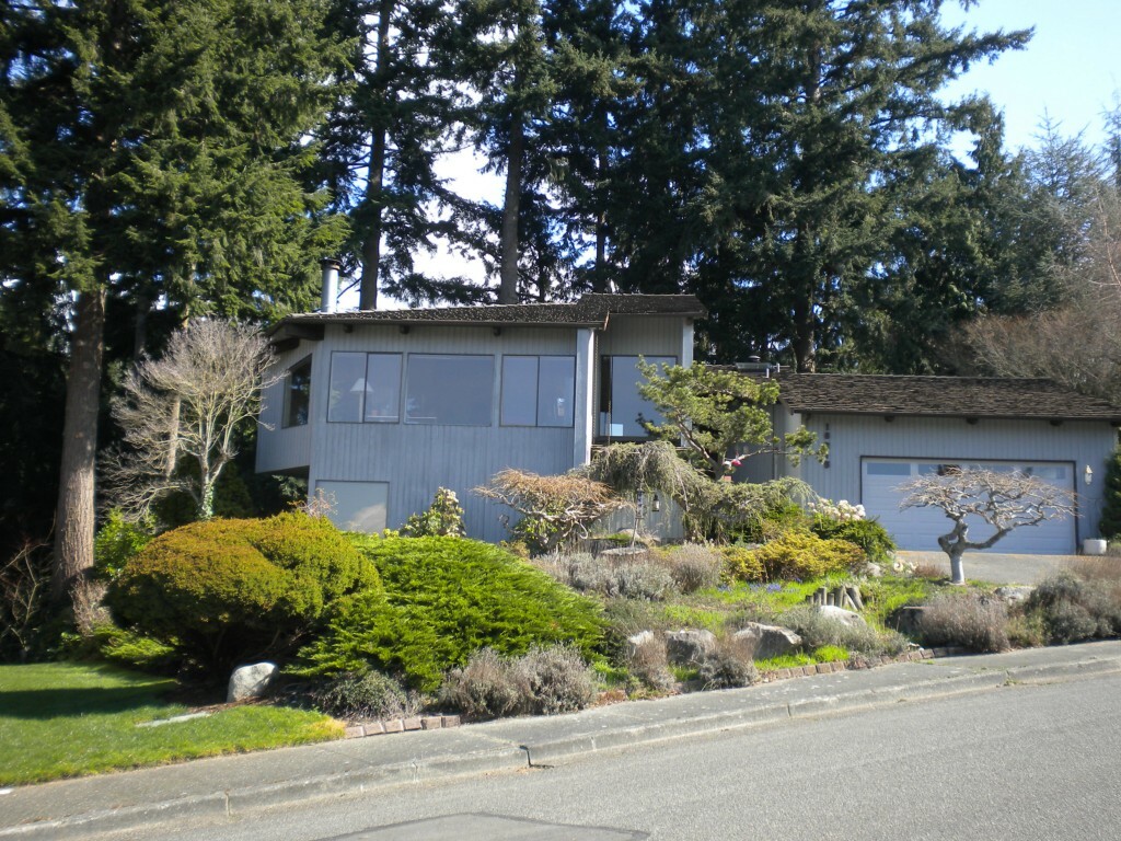 Property Photo:  16215 70th Place W  WA 98026 