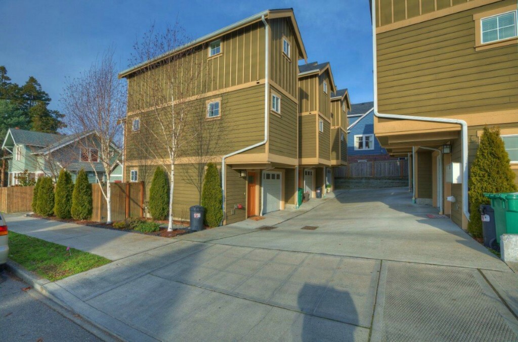 Property Photo:  1608 NW 65th St B  WA 98107 