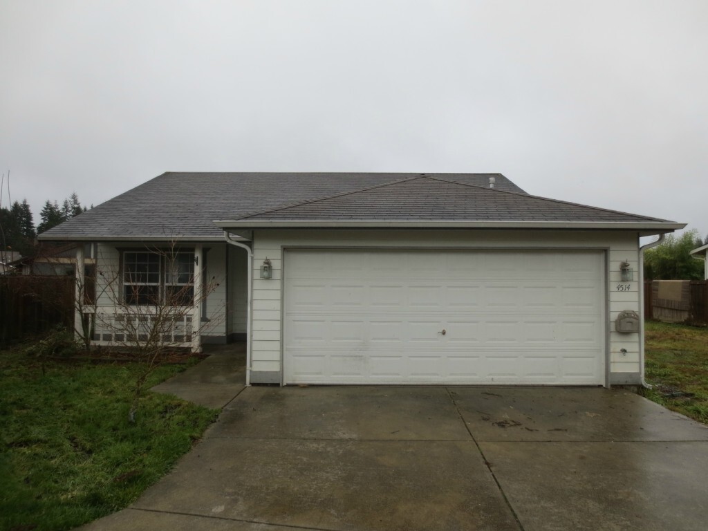 Property Photo: 4514 193rd Place NE WA 98223