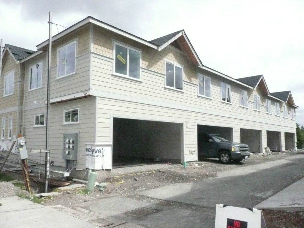 Property Photo:  13929 34th Drive SE L-200  WA 98012 