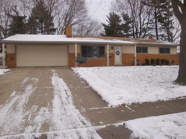 Property Photo:  51034 Kingwood Drive  MI 48316 