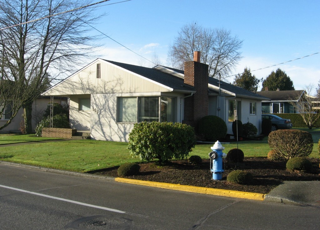 Property Photo: 400 S 17th St WA 98264