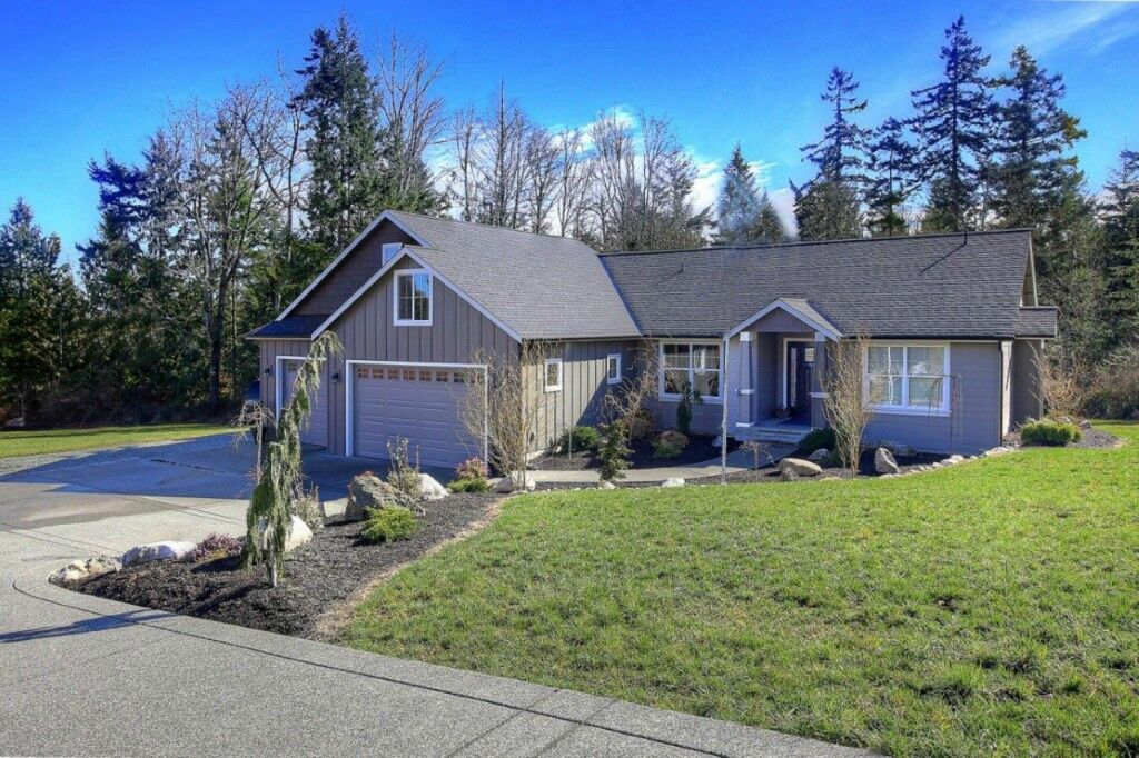 Property Photo: 774 Upper Valley Way WA 98282