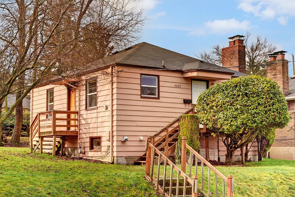 Property Photo: 4209 Williams Ave W WA 98199