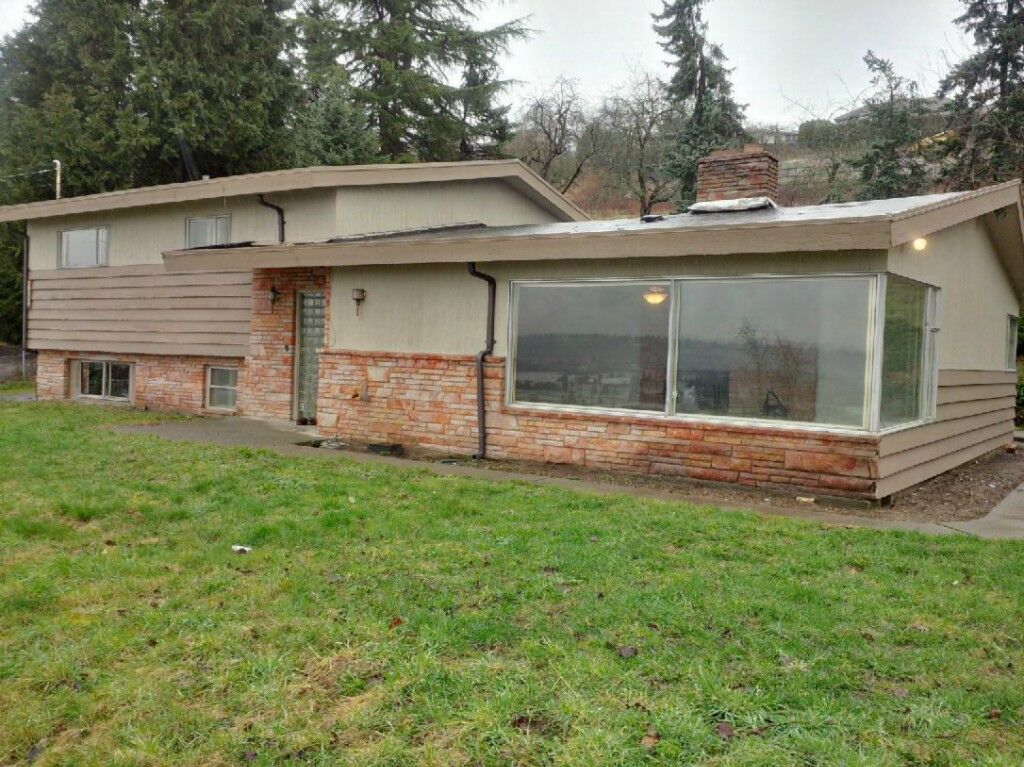 Property Photo:  20450 92nd Ave S  WA 98031 