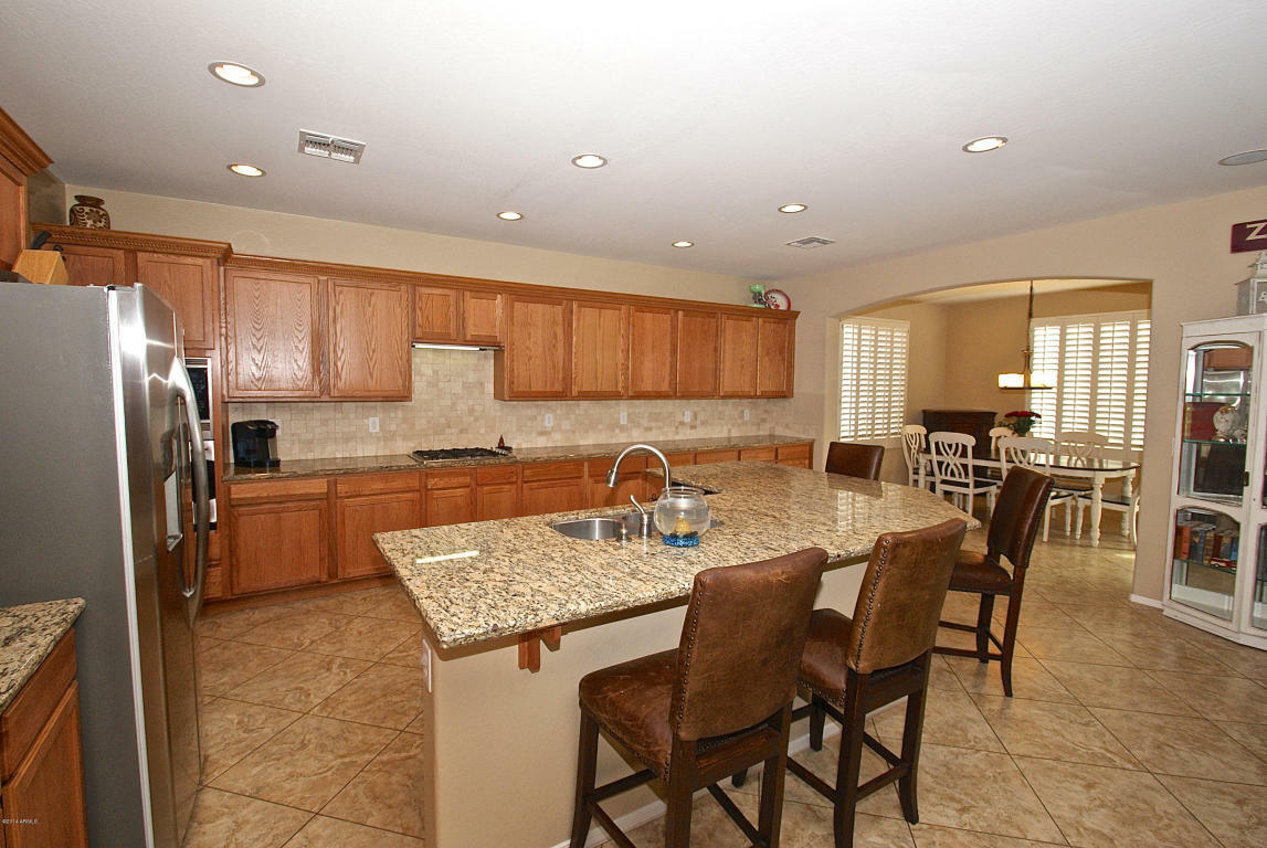 Property Photo:  1677 E Azalea Drive  AZ 85298 