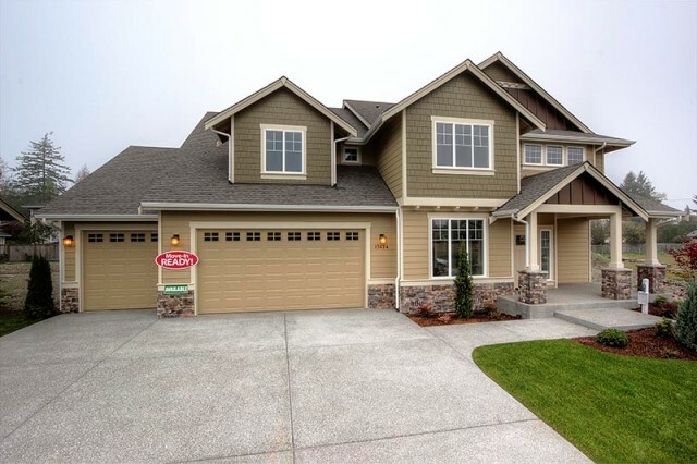 Property Photo:  13718 96th Ave E  WA 98373 