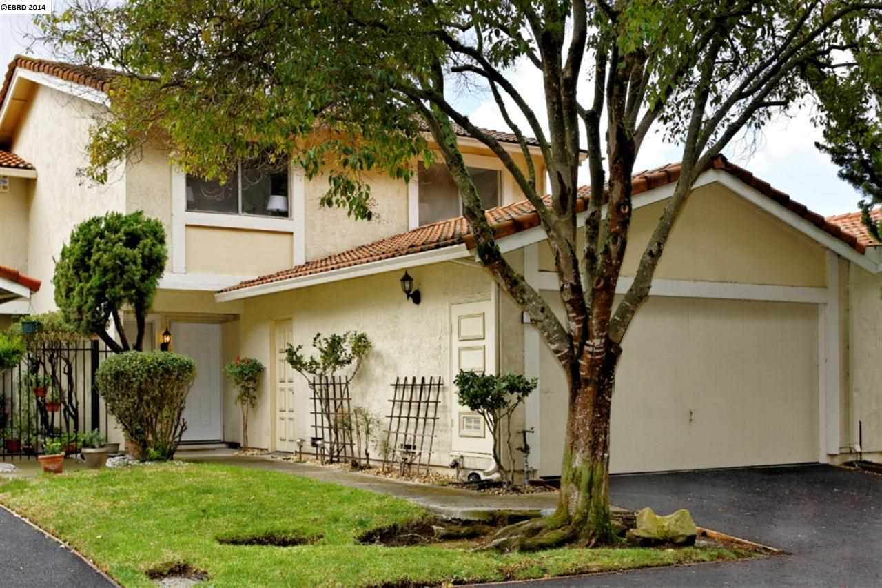 Property Photo:  63 Mission Hills St  CA 94605-4612 