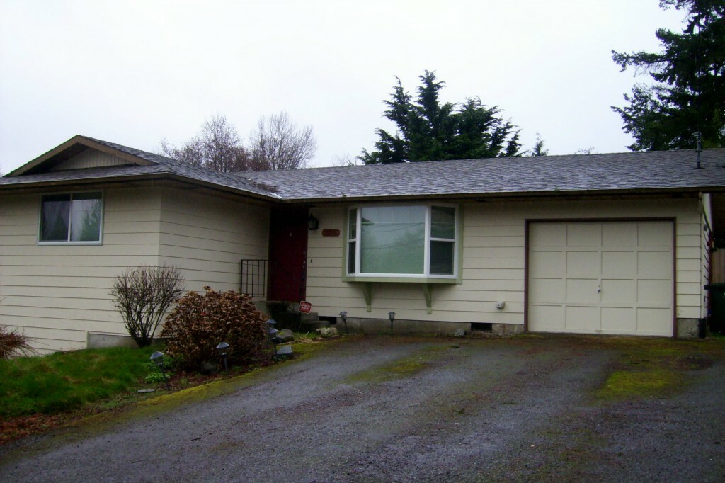 Property Photo:  206 105th Street SW  WA 98204 