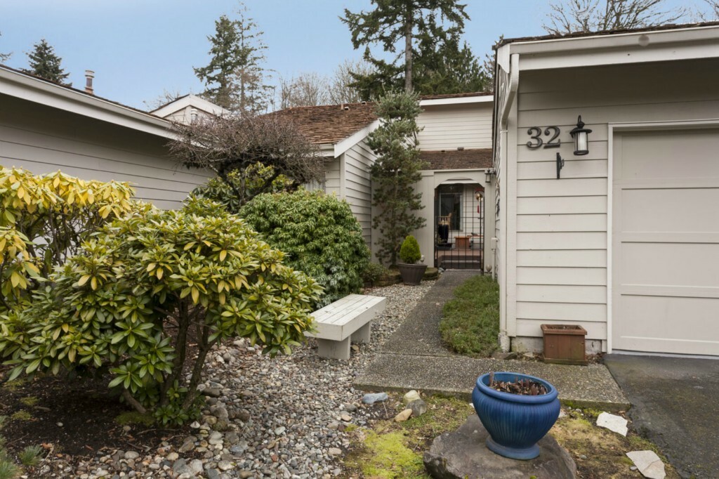 Property Photo:  15800 Village Green  Drive 32  WA 98012 