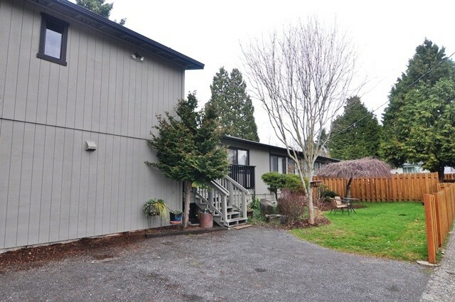 Property Photo:  660 Index Place NE  WA 98056 