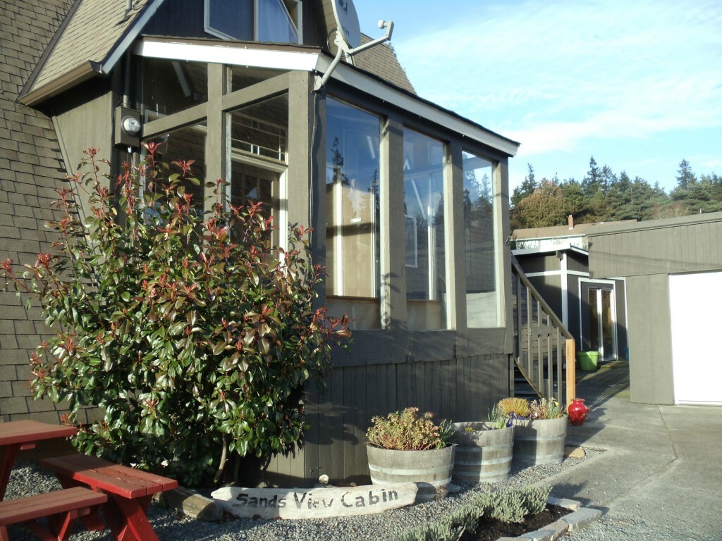 Property Photo: 945 Sands View Rd WA 98282
