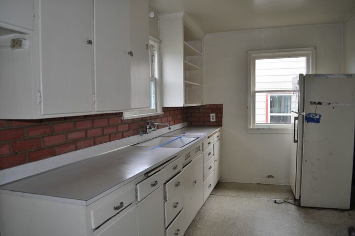 Property Photo:  223 S 58th St  WA 98408 