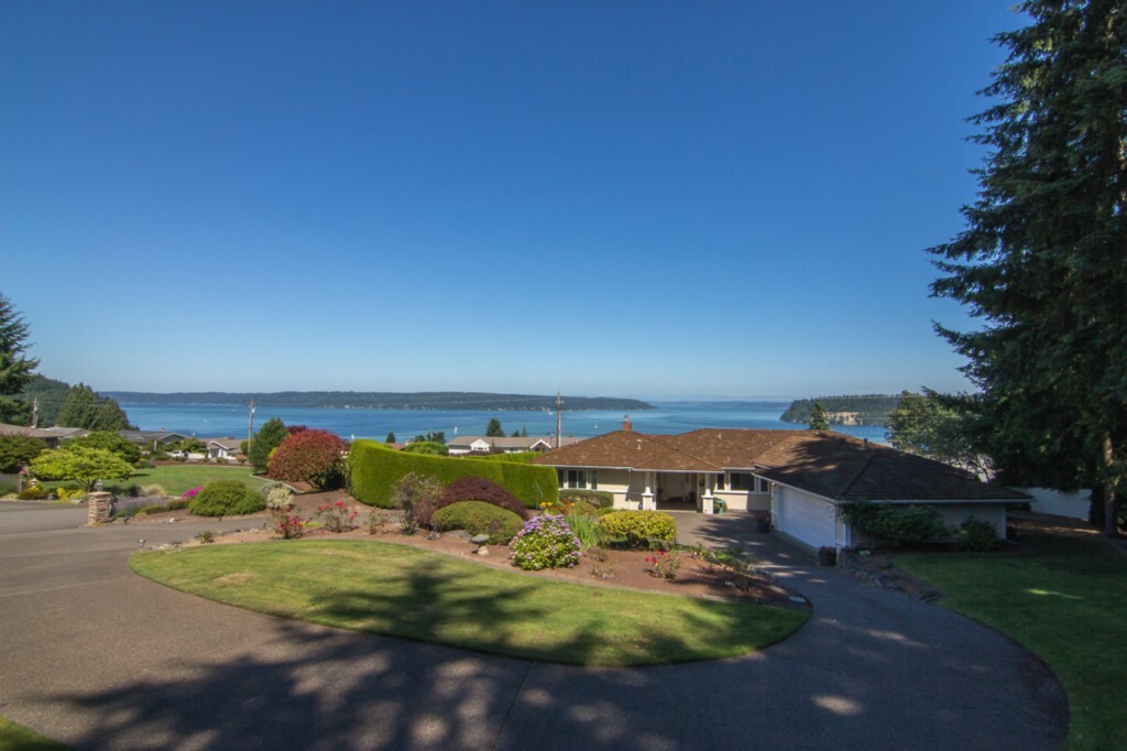 Property Photo:  3002 Soundview Ct  WA 98335 