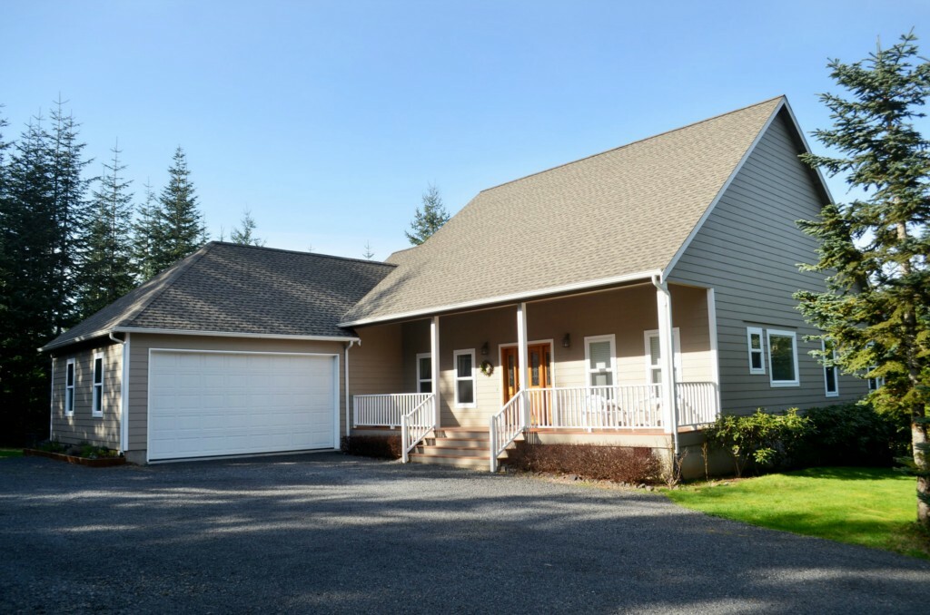 Property Photo:  114 Noble Heights Dr  WA 98522 