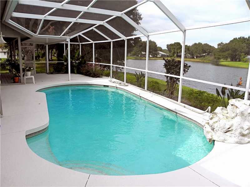 Property Photo: 3611 Crystal Lakes Court FL 34235
