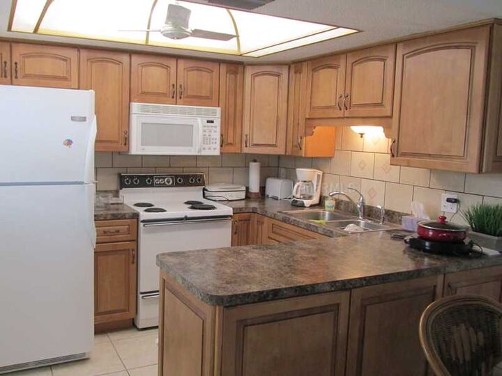 Property Photo:  409 Manatee Court 214  FL 34285 
