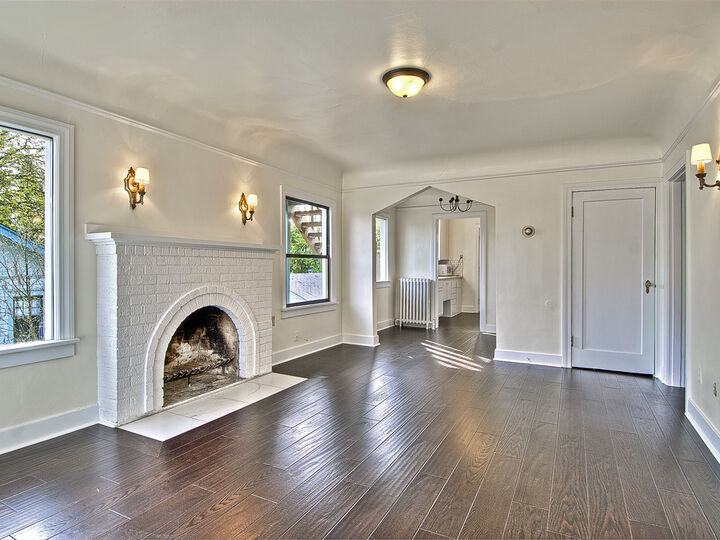 Property Photo: 901 N 97th St WA 98103