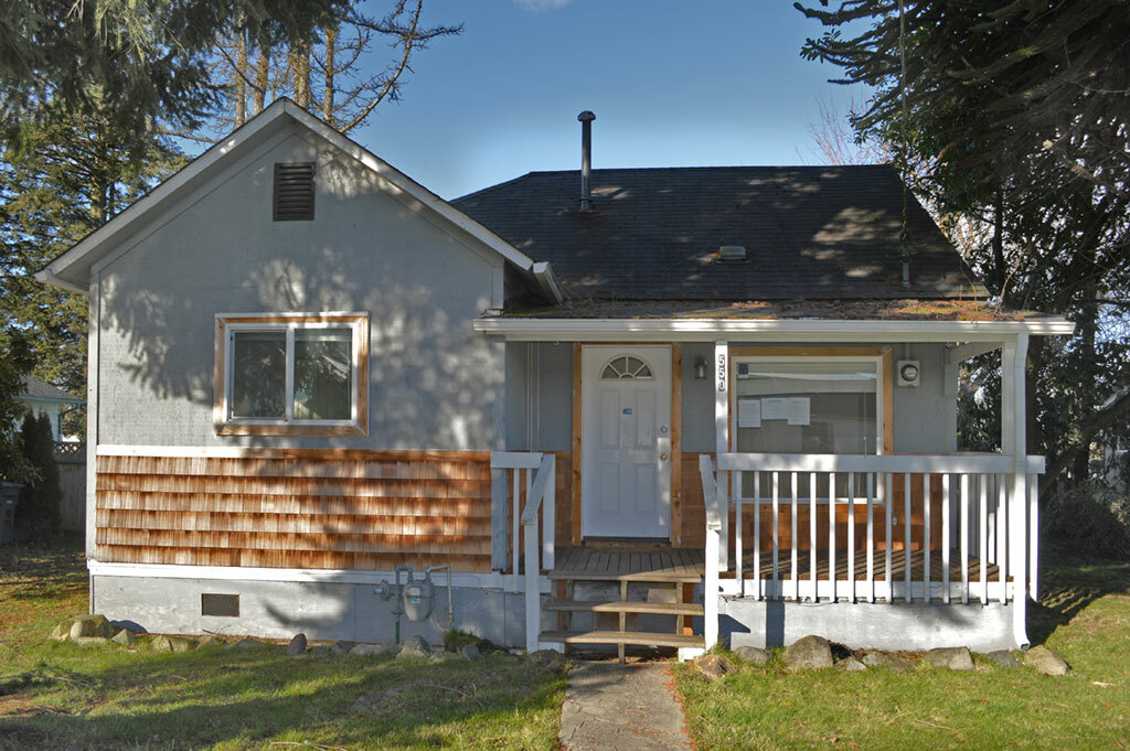 Property Photo:  550 Balm St  WA 98321 