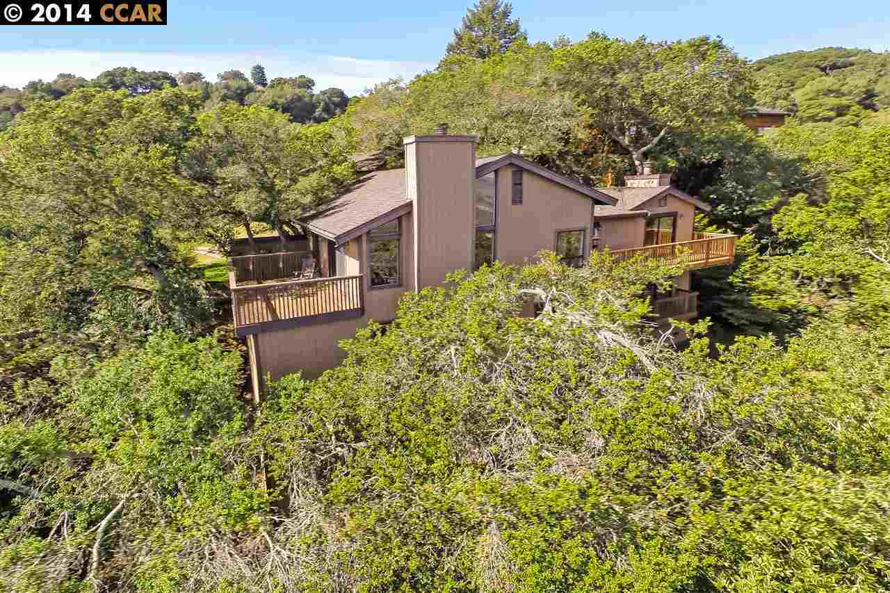 Property Photo:  91 Redwood Terrace  CA 94563-2153 